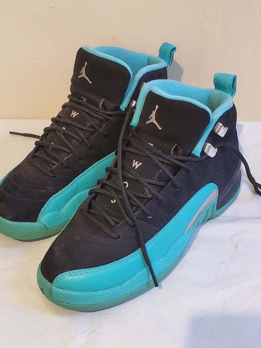 Air Jordan Men's Black & Teal Retro Basketball Shoes